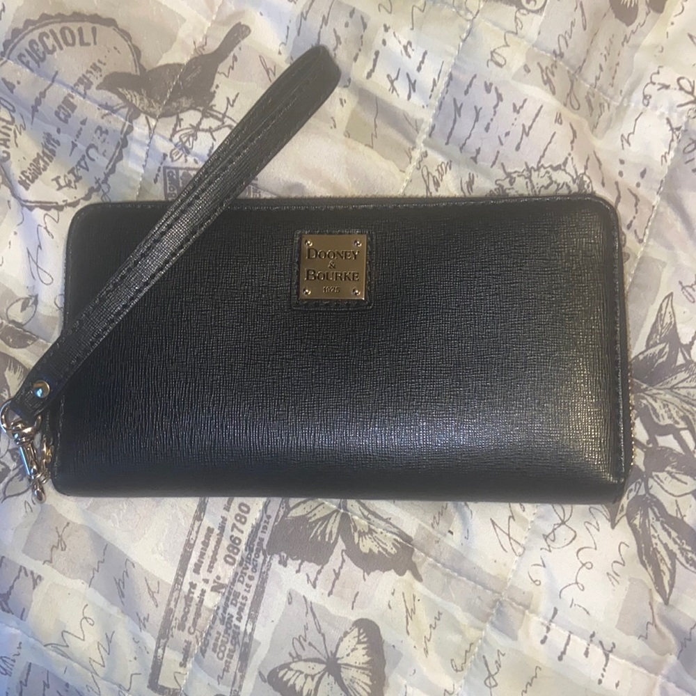Dooney & Bourke leather wristlet wallet black with gold detail